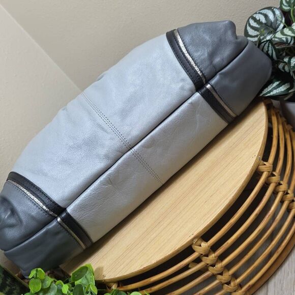 Coach Ashley Carryall Satchel - Picture 8 of 14